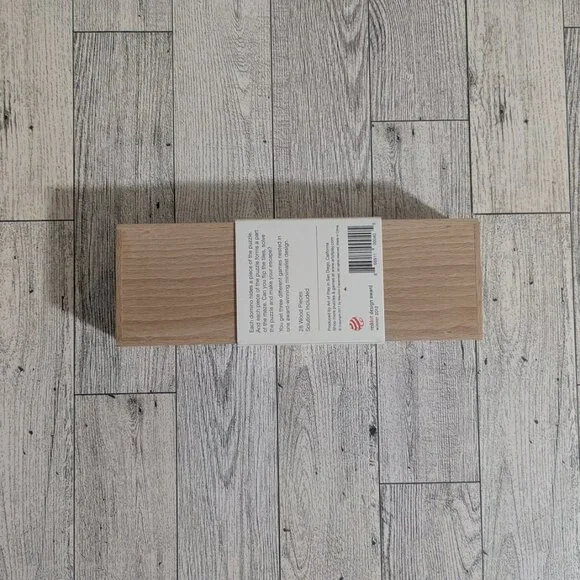 Art of Play: Domino Puzzle Maze - Picture 3 of 5